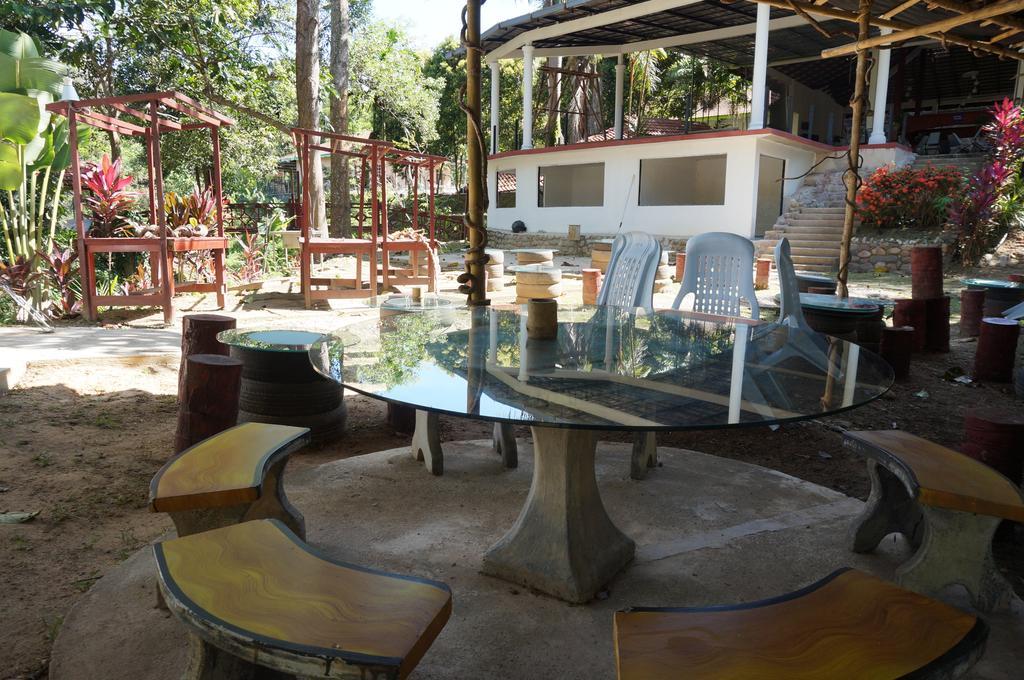 Han Rainforest Resort Kuala Tahan Exteriör bild