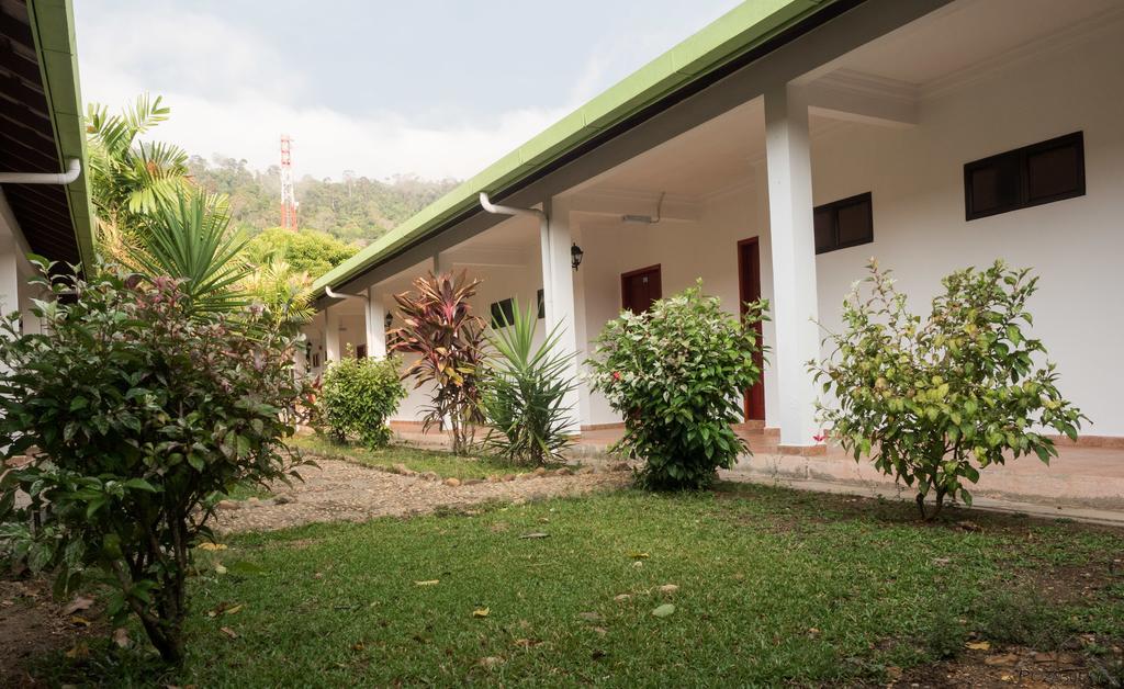 Han Rainforest Resort Kuala Tahan Exteriör bild