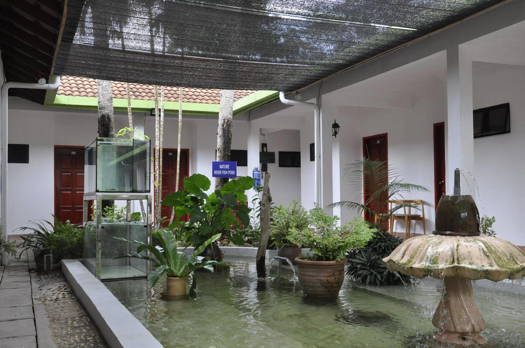 Han Rainforest Resort Kuala Tahan Exteriör bild